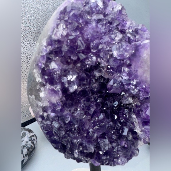 Amethyst Geode on Stand Display Piece - Picture 1 of 10